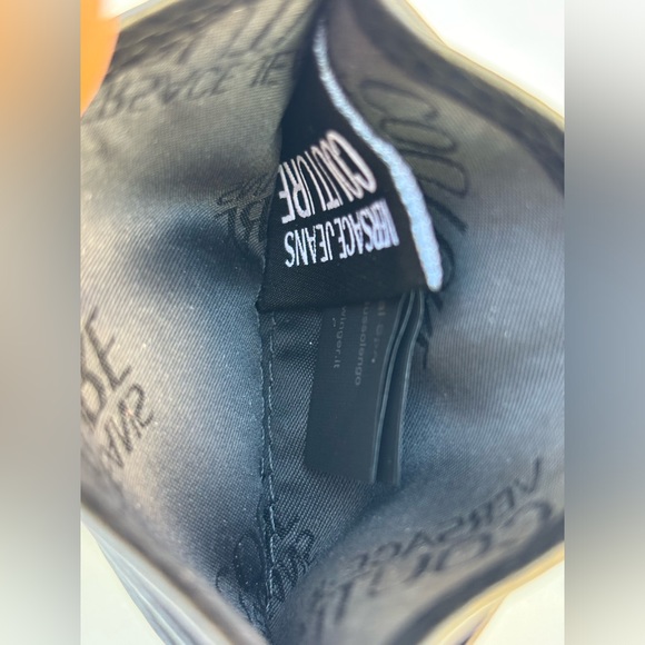 Versace Jeans Couture Logo Black Leather Card Holder - Picture 6 of 7